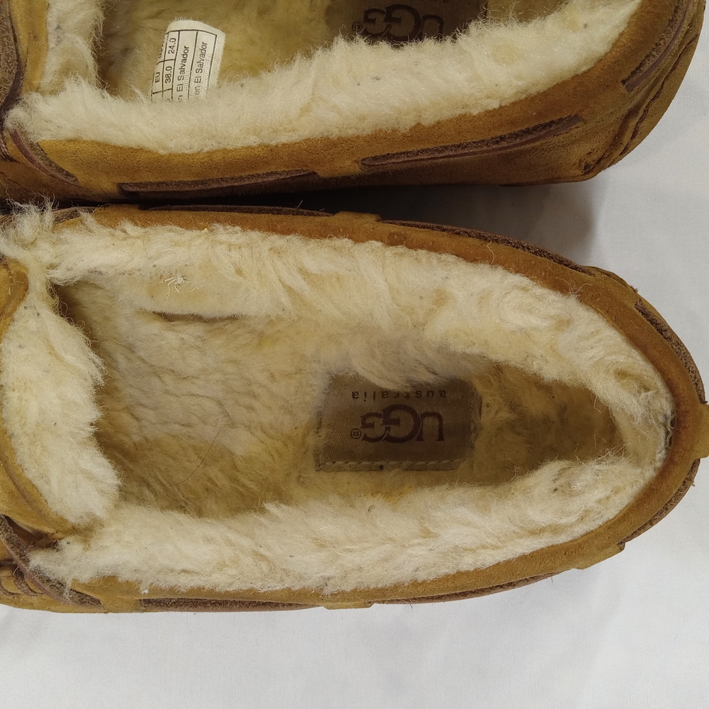 UGG Australia Women Dakota Moccasin Chestnut Slipper US Size 7 Loafer - Picture 8 of 11